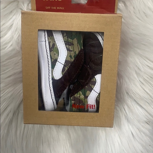 Vans - Picture 1 of 4